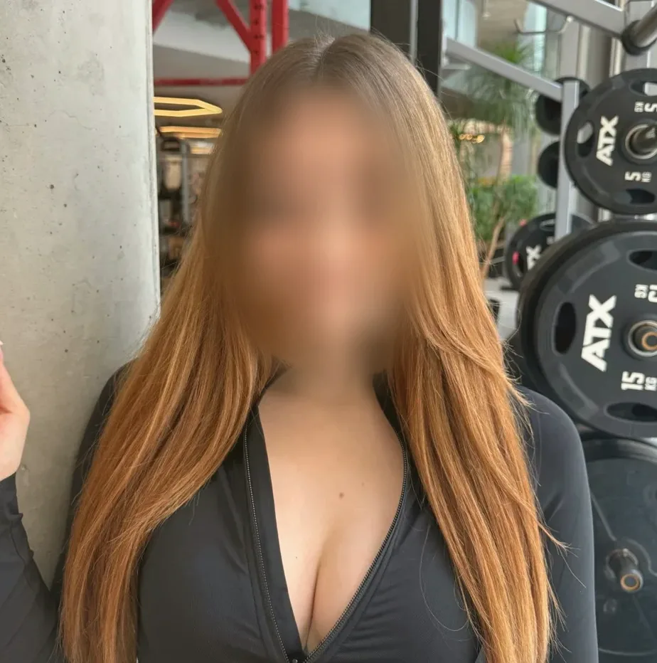 Ángela, 21 años